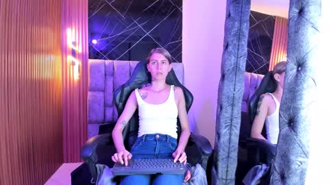 Daniela online show from 14, 12, 2024