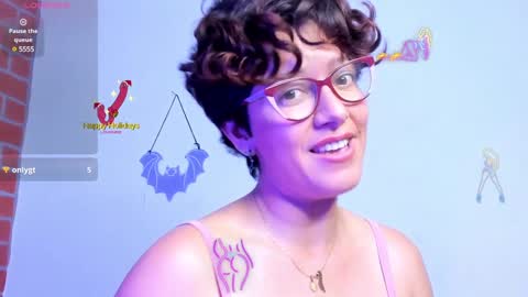 Snapshot of daniela_giraldo88 chatting on 13, 12, 2024 Daniela online show from 13, 12, 2024