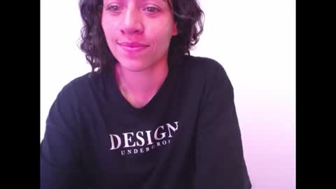 Snapshot of daniela_rivasth chatting on 23, 10, 2025 danielarivasth online show from 23, 10, 2025