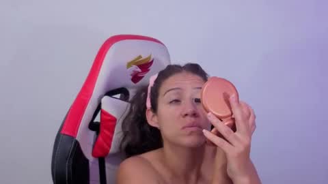 Snapshot of daniela_rivasth chatting on 27, 10, 2025 danielarivasth online show from 27, 10, 2025