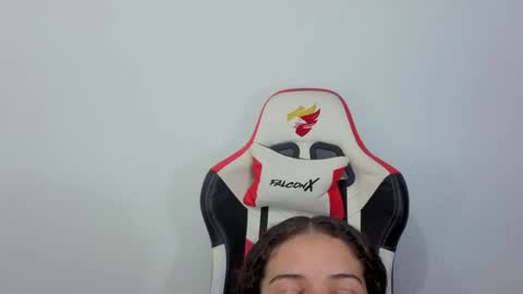 Snapshot of daniela_rivasth chatting on 29, 10, 2025 danielarivasth online show from 29, 10, 2025