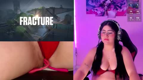 Snapshot of danielamendez__ chatting on 20, 12, 2025 Dani online show from 20, 12, 2025