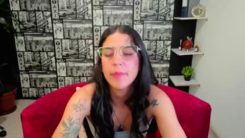 Snapshot of danielamonroe chatting on 27, 5, 2026 danielamonroe online show from 27, 5, 2026