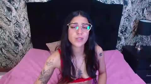 Snapshot of danielamonroe chatting on 3, 6, 2026 danielamonroe online show from 3, 6, 2026