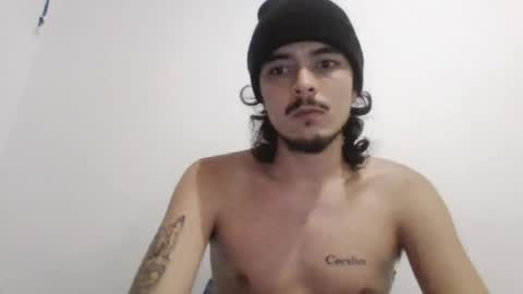 Snapshot of danielhot17 chatting on 8, 5, 2026 DANIEL online show from 8, 5, 2026