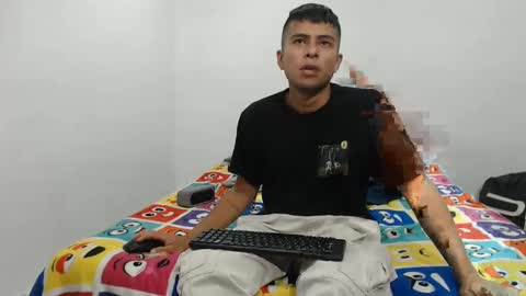 Snapshot of danielitopapii chatting on 11, 2, 2025 danielitopapii online show from 11, 2, 2025