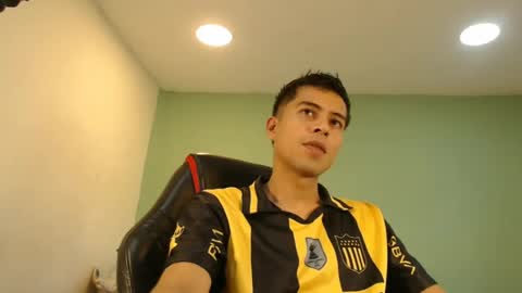 Snapshot of danielitopapii chatting on 19, 6, 2026 danielitopapii online show from 19, 6, 2026