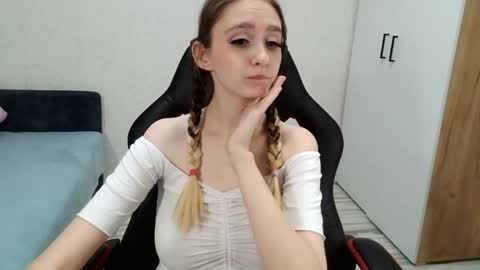 Daniella Martin online show from 4, 12, 2024