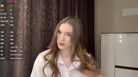 Trisha wanna play  Meow online show from 28, 4, 2026