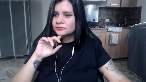 daniellerain online show from 2, 2, 2026