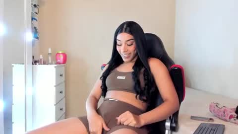 Snapshot of danii_jimenez chatting on 14, 7, 2026 Daniela online show from 14, 7, 2026