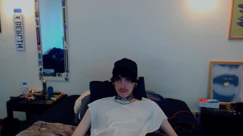 Snapshot of daniiwin chatting on 28, 10, 2025 danii online show from 28, 10, 2025