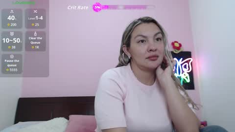 Snapshot of danika_bellaa chatting on 23, 10, 2025 K A R O L online show from 23, 10, 2025