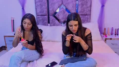 Snapshot of danilu_eva21 chatting on 25, 9, 2025 Danilu and Eva online show from 25, 9, 2025