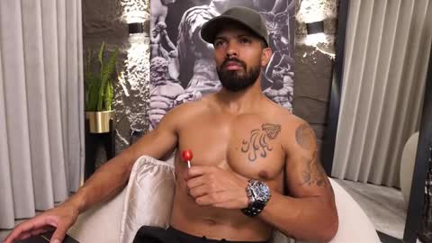 Dann saenz online show from 25, 3, 2026