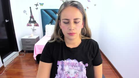 Danna martinezz online show from 9, 1, 2025