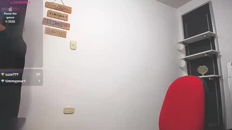Snapshot of danna_tyson chatting on 10, 3, 2025 Danna Tyson online show from 10, 3, 2025