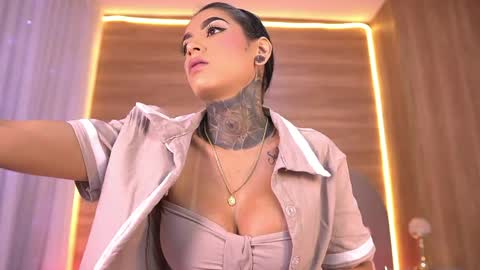 Danna Berlin  online show from 30, 5, 2026