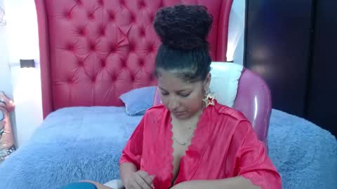 danna online show from 30, 1, 2025