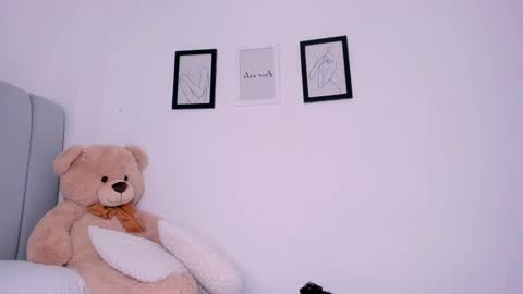 Insta DannaBlueX  online show from 28, 1, 2025