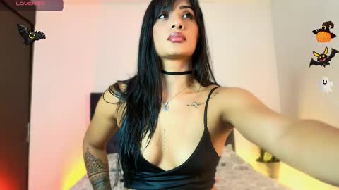 Danna Wells online show from 1, 11, 2025