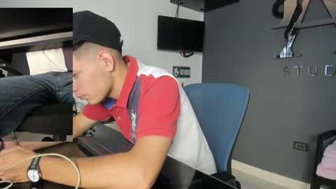 danny_and_lara online show from 3, 10, 2025