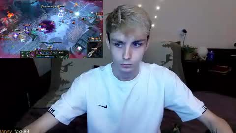 Snapshot of danny_fox888 chatting on 21, 6, 2026 Daniel online show from 21, 6, 2026