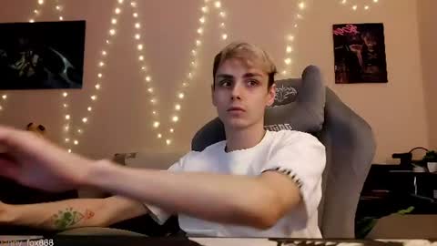 Snapshot of danny_fox888 chatting on 23, 6, 2026 Daniel online show from 23, 6, 2026