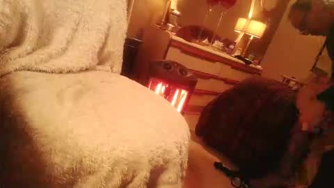 Danielle online show from 4, 3, 2026