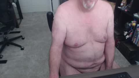 Snapshot of dannybear chatting on 12, 9, 2025 Danny bear online show from 12, 9, 2025