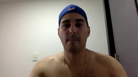 Snapshot of dannyhot9 chatting on 4, 1, 2025 Dannyhot9 online show from 4, 1, 2025