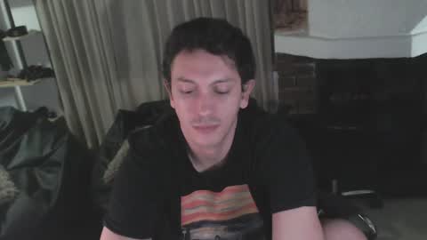 Snapshot of danruiz33 chatting on 12, 1, 2025 Dan online show from 12, 1, 2025