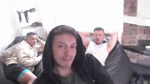 Snapshot of danruiz33 chatting on 13, 1, 2025 Dan online show from 13, 1, 2025