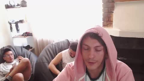 Snapshot of danruiz33 chatting on 22, 1, 2025 Dan online show from 22, 1, 2025