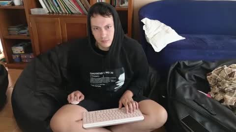 Snapshot of danruiz33 chatting on 2, 10, 2025 Dan online show from 2, 10, 2025