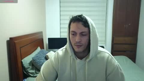 Snapshot of danruiz33 chatting on 11, 10, 2025 Dan online show from 11, 10, 2025