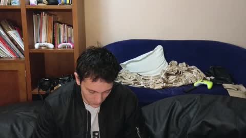 Snapshot of danruiz33 chatting on 15, 10, 2025 Dan online show from 15, 10, 2025