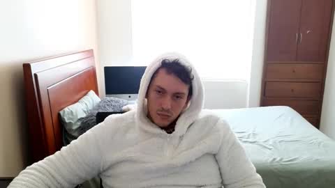 Snapshot of danruiz33 chatting on 24, 10, 2025 Dan online show from 24, 10, 2025