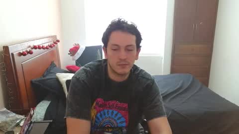 Snapshot of danruiz33 chatting on 14, 11, 2025 Dan online show from 14, 11, 2025