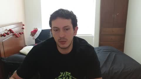 Snapshot of danruiz33 chatting on 22, 11, 2025 Dan online show from 22, 11, 2025