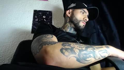 Snapshot of dante_d_angelo_ chatting on 16, 9, 2025 dante_d_angelo_ online show from 16, 9, 2025
