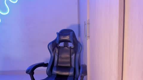 dante_martinez1 online show from 16, 4, 2026