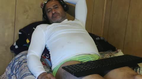 dantehot82 online show from 1, 1, 2025