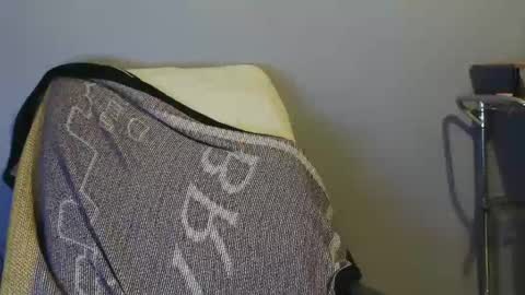 dantehot82 online show from 9, 1, 2025