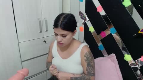 Snapshot of daphne877046 chatting on 23, 9, 2025 daphne877046 online show from 23, 9, 2025