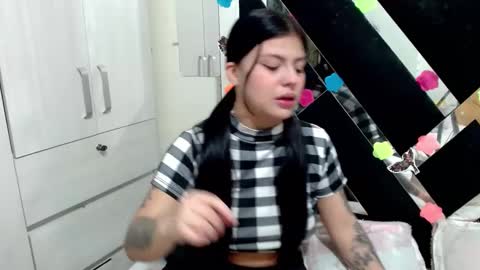Snapshot of daphne877046 chatting on 3, 10, 2025 daphne877046 online show from 3, 10, 2025