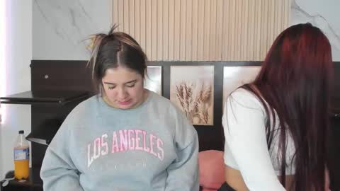 Snapshot of daphne__glow chatting on 26, 9, 2025 daphne__glow online show from 26, 9, 2025