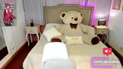 daphne_chers online show from 28, 1, 2025