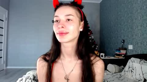 Daphne Darkthorn online show from 11, 1, 2026