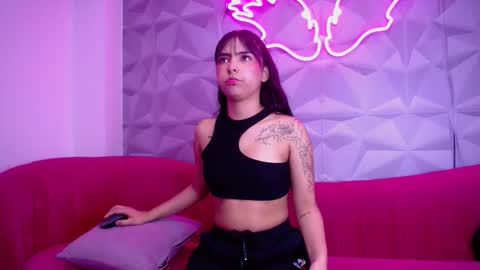 Daphne  online show from 3, 3, 2026